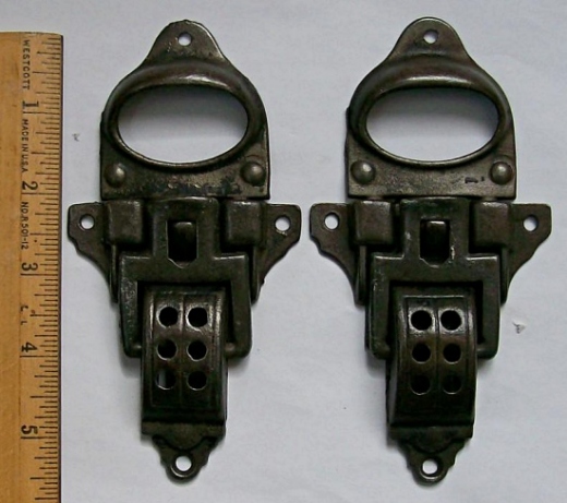 M108 - Cast Iron Trunk Latches #4