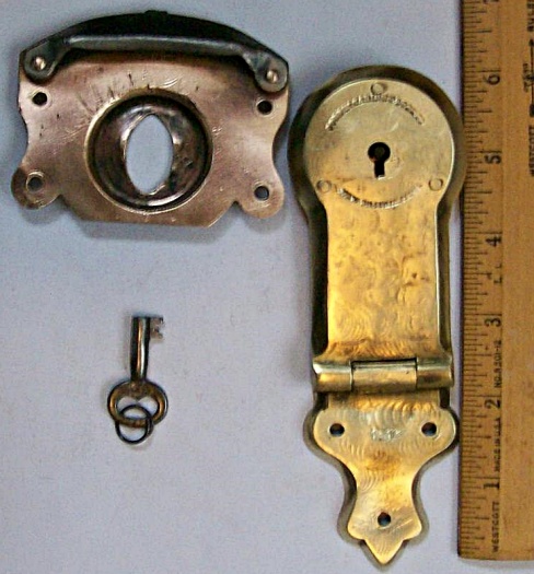 L125 - Antique Brass Corbin Trunk Lock & Key