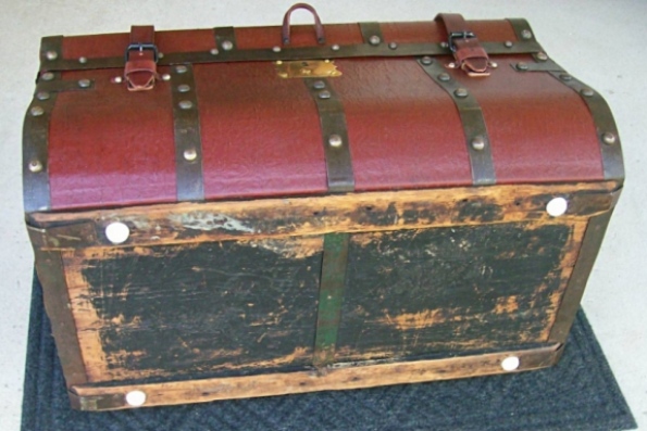 T101 - Jenny Lind, Civil War Era Trunk