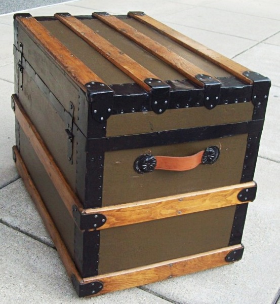 T129 - Flat Top Trunk, Canvas Covered, Key & Tray - SOLD 11/2024